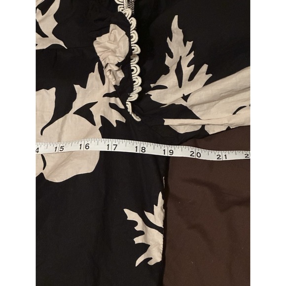 Entro Size S Ruffled V Neck 100% Cotton Black Cream Floral Blouse No Stretch - Picture 4 of 4